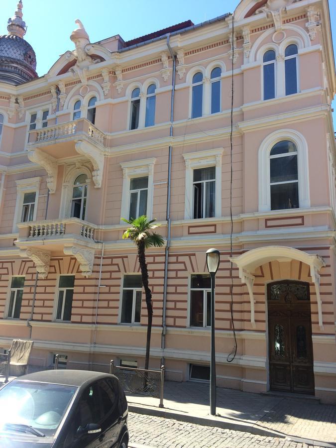 Old Batumi Apartments Eksteriør bilde